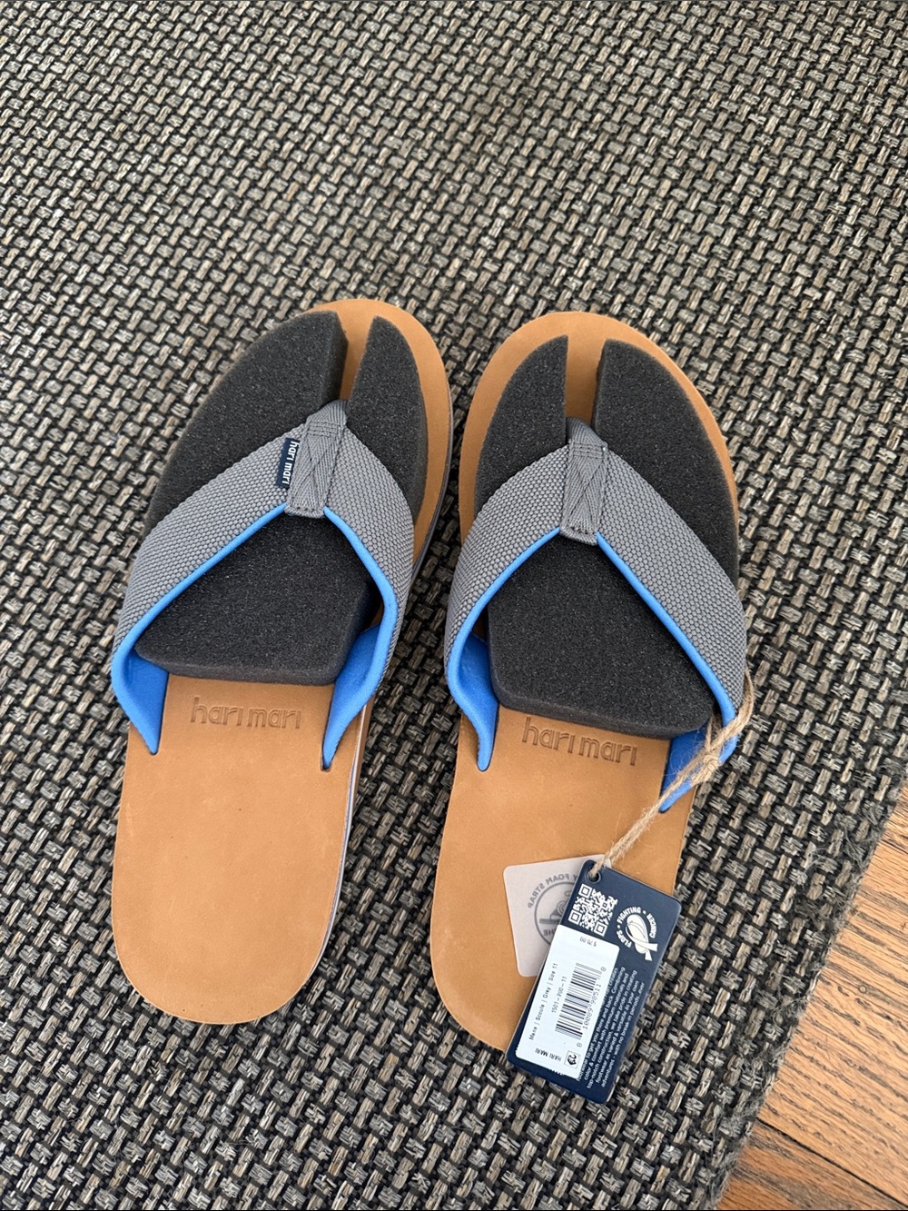 Hari Mari Men's Tan Footbed Gray & Blue Strap Flip Sandals